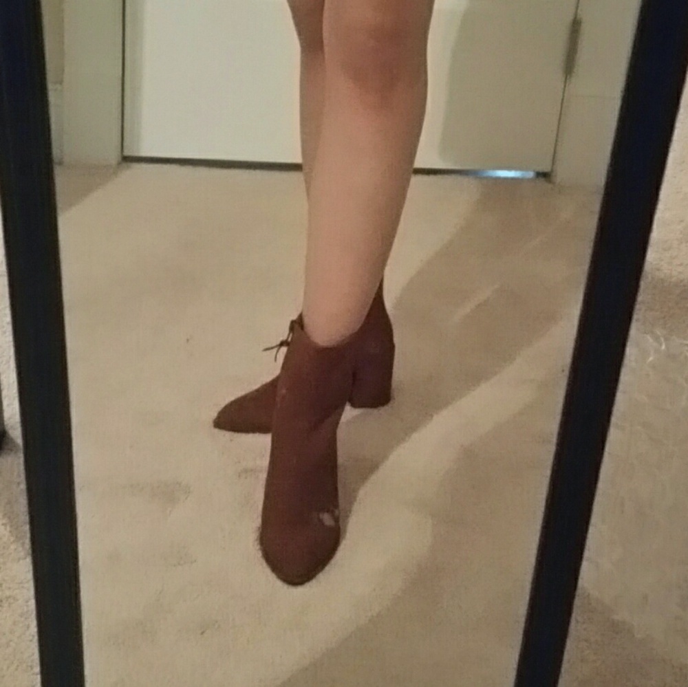 Stuart Weizeman Notazzie Bootie 5 - image 8